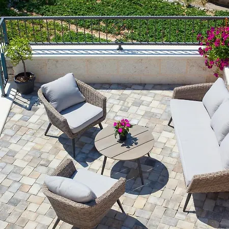 Luxury Atrium In Tucepi, Heated Pool Vila Tucepi