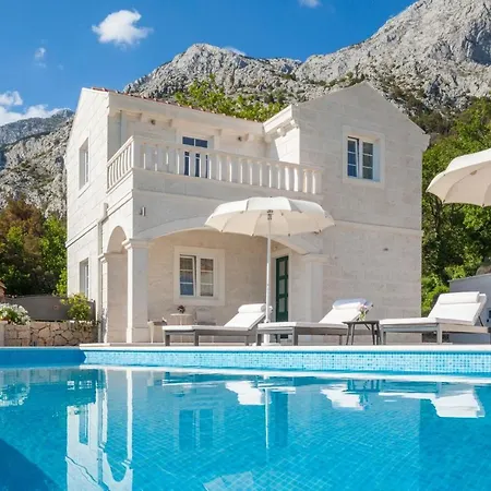 Vila Luxury Atrium In Tucepi, Heated Pool Tucepi