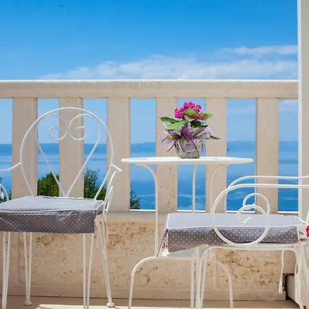 Luxury Atrium In Tucepi, Heated Pool Tucepi